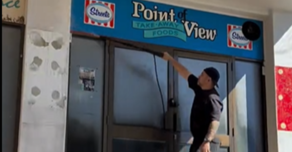 kiosk